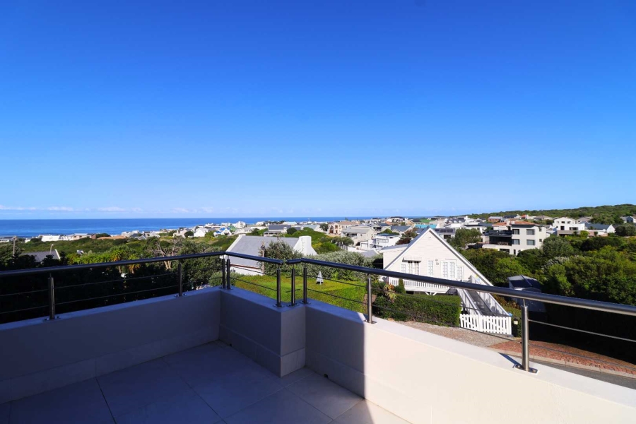 4 Bedroom Property for Sale in Vermont Western Cape